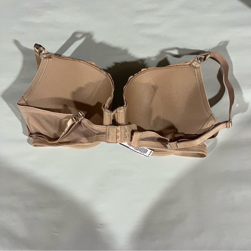 Victoria's Secret Set of Two Lace Demi Bras - Navy and Tan 36C - Picture 7 of 13